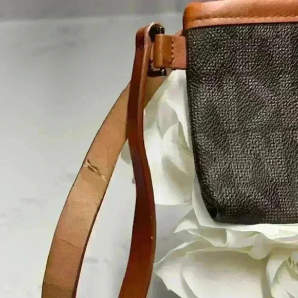 Michael Kors Belt Bag/Mini Shoulder Bag - Picture 6 of 7